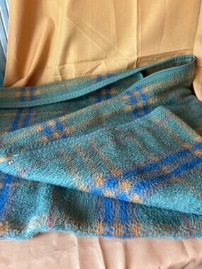 Biederlack of America wearable blanket